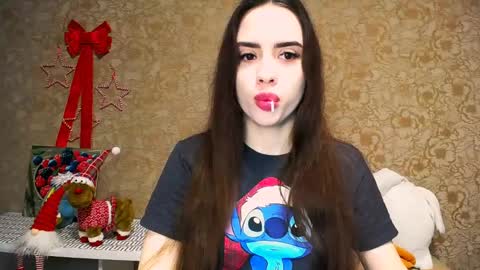 Snapshot of _your_fantasy_girl chatting on 8, 1, 2025 Alisa online show from 8, 1, 2025