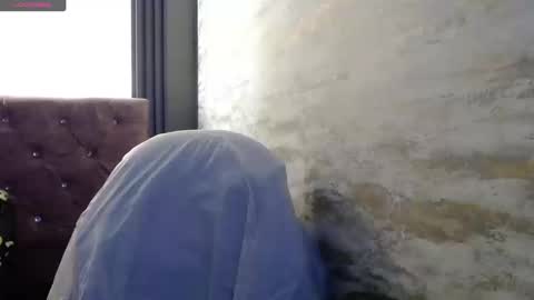 Yuyi online show from 12, 3, 2026