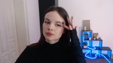 a_ariella_ online show from 13, 1, 2026