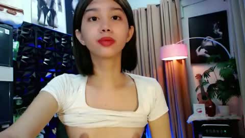 Snapshot of a_r_i_a_n_n_a chatting on 8, 5, 2026 Lovely Yana online show from 8, 5, 2026