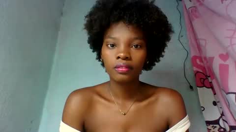 Snapshot of aadienne chatting on 6, 6, 2026 aadienne online show from 6, 6, 2026