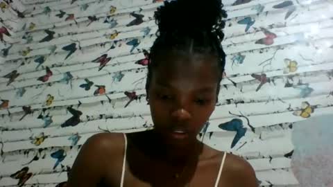 aadienne online show from 15, 6, 2026