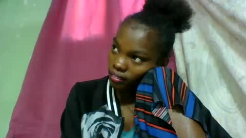 aadienne online show from 23, 6, 2026