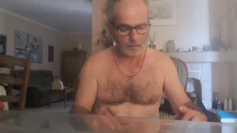 Snapshot of aalex1717 chatting on 9, 7, 2026 Aalex1717 online show from 9, 7, 2026