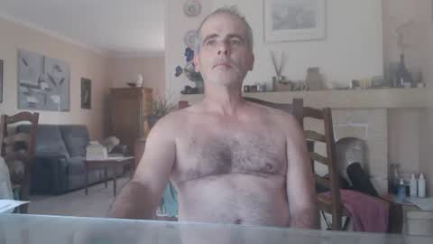 Snapshot of aalex1717 chatting on 19, 7, 2026 Aalex1717 online show from 19, 7, 2026