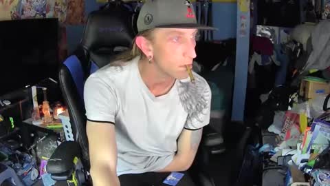 Snapshot of aaron111dub chatting on 6, 2, 2026 NorCalLongSlong online show from 6, 2, 2026