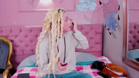 Snapshot of aaron_fordd chatting on 22, 12, 2025 Aaron fordd online show from 22, 12, 2025