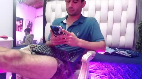 aaron_jones_1 online show from 1, 5, 2026