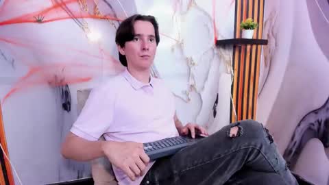 Aaron online show from 3, 11, 2025