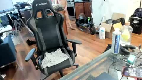 Aaron Skye online show from 26, 6, 2026