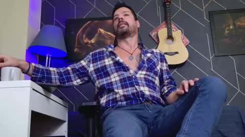 Aaron online show from 20, 11, 2025