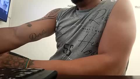 Snapshot of aaronhunter__ chatting on 6, 1, 2025 ig aaron hunter123 online show from 6, 1, 2025