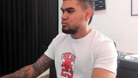 Snapshot of aaronhunter__ chatting on 18, 2, 2026 ig aaron hunter123 online show from 18, 2, 2026