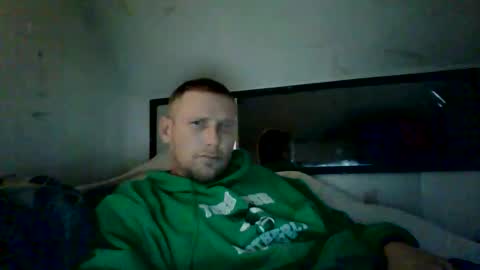 Snapshot of aaronmc5 chatting on 10, 11, 2025 aaronmc5 online show from 10, 11, 2025