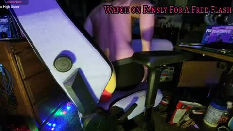 Snapshot of aaronskeetman chatting on 7, 8, 2026 Aaron Skeetman online show from 7, 8, 2026