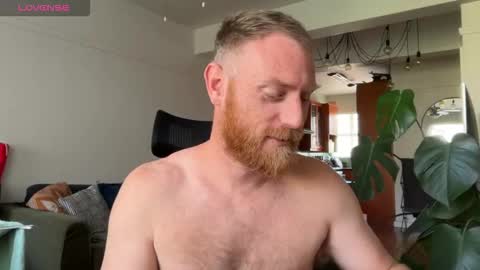 Snapshot of aaronstone_ chatting on 9, 10, 2025 Scrufffypup online show from 9, 10, 2025