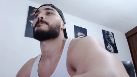 Snapshot of aaronteylor chatting on 4, 12, 2024 aaronteylor online show from 4, 12, 2024