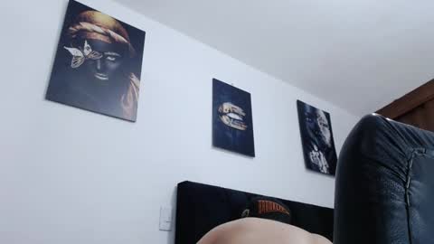 Snapshot of aaronteylor chatting on 15, 12, 2024 aaronteylor online show from 15, 12, 2024