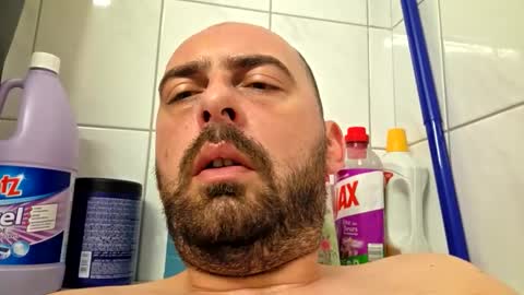 Snapshot of abas1986 chatting on 19, 10, 2025 abas1986 online show from 19, 10, 2025