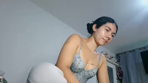 Snapshot of abbi_mooncb chatting on 20, 1, 2025 Abbi mooncb online show from 20, 1, 2025