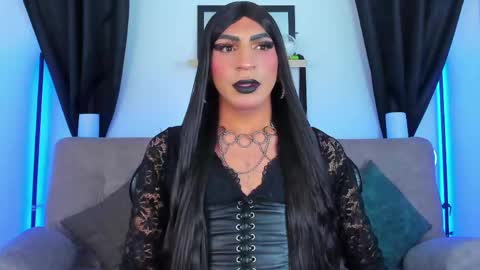 Abbigail Fuster  online show from 21, 4, 2026