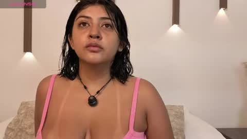 Snapshot of abby_millerr_ chatting on 29, 5, 2026 Abbygail online show from 29, 5, 2026