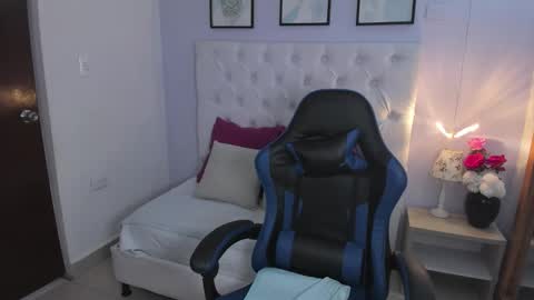 Abby Roux online show from 8, 3, 2026