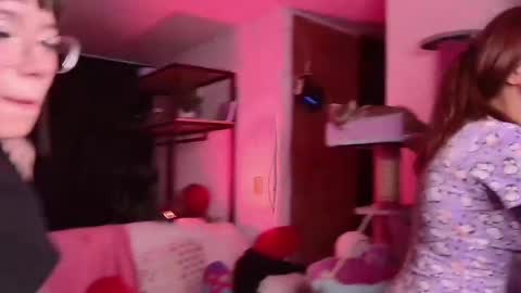  Abby Lizzy  online show from 15, 2, 2025