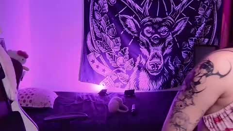  Abby Lizzy  online show from 9, 3, 2025