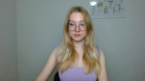Snapshot of abbymoore__ chatting on 24, 9, 2025 Abby Lovense is active online show from 24, 9, 2025