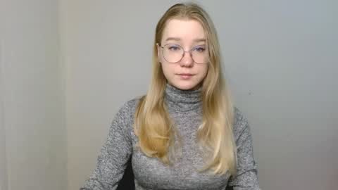 Abby Lovense is active online show from 10, 4, 2026