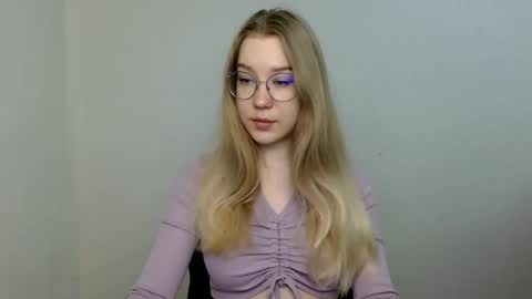 Snapshot of abbymoore__ chatting on 2, 6, 2026 Abby Lovense is active online show from 2, 6, 2026