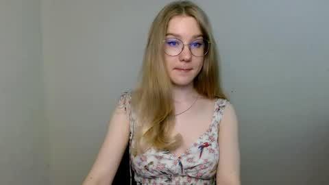 Abby Lovense is active online show from 9, 6, 2026
