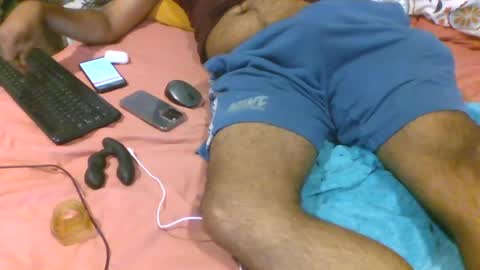 Snapshot of abhi_cam chatting on 22, 1, 2025 Naked Gentleman online show from 22, 1, 2025