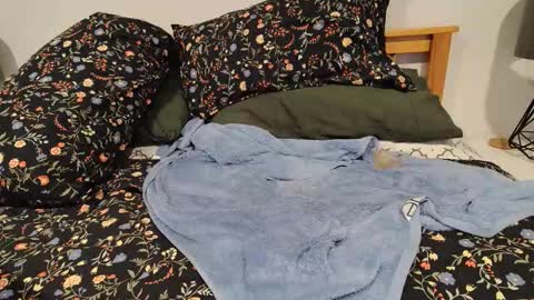 Snapshot of abhi_cam chatting on 21, 12, 2025 Naked Gentleman online show from 21, 12, 2025