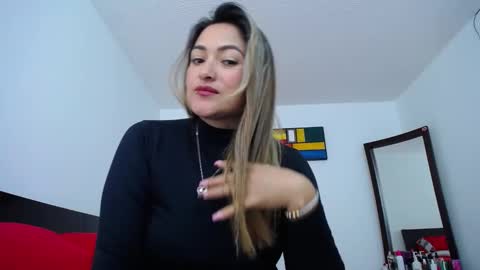 ximena online show from 8, 12, 2024