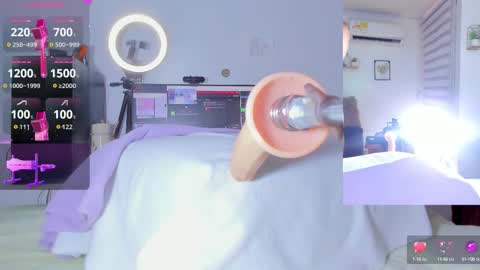 Snapshot of abigail__girl_ chatting on 12, 10, 2025 Abigail online show from 12, 10, 2025