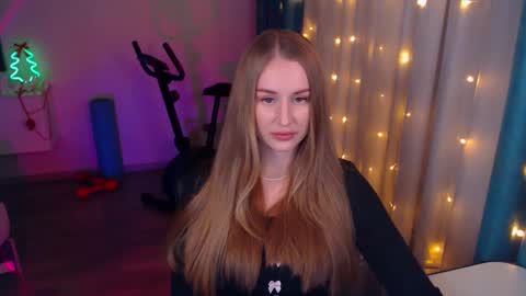 Snapshot of abigail_flex chatting on 12, 1, 2025 Anna online show from 12, 1, 2025