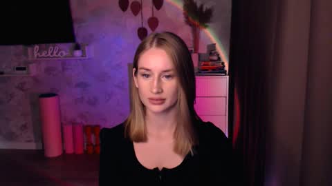 Snapshot of abigail_flex chatting on 10, 10, 2025 Anna online show from 10, 10, 2025