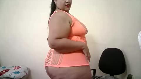 Snapshot of abril__ass chatting on 6, 11, 2025 abril__ass online show from 6, 11, 2025