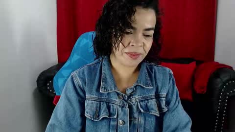 Abril Beltran online show from 25, 11, 2025