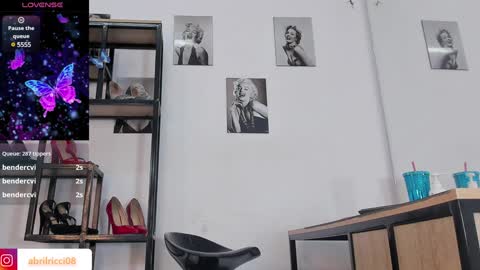 Snapshot of abril_ricci chatting on 29, 12, 2024 Abril  online show from 29, 12, 2024