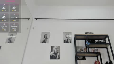 Snapshot of abril_ricci chatting on 2, 1, 2025 Abril  online show from 2, 1, 2025