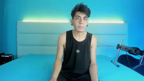 Snapshot of abrilandjulian chatting on 23, 2, 2026 Abril and Julian online show from 23, 2, 2026