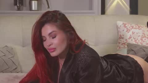 Abril Colls online show from 10, 4, 2026