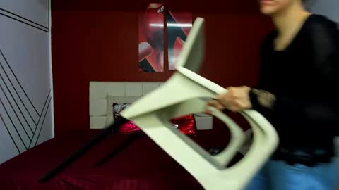 Snapshot of abrillee1 chatting on 2, 2, 2025 ABRIL online show from 2, 2, 2025