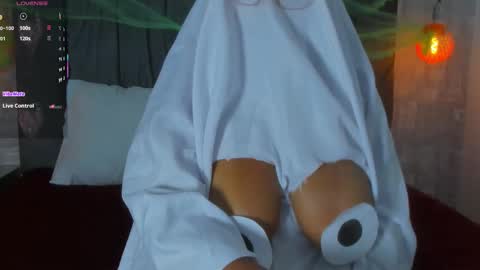 abrilsantana_ online show from 29, 10, 2025