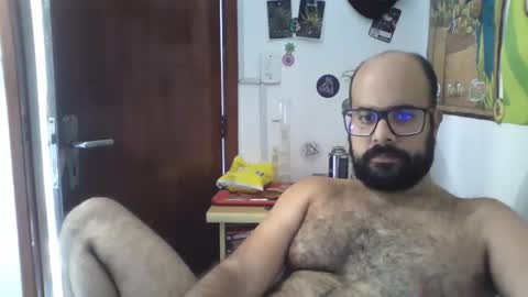Snapshot of absinnto2016 chatting on 22, 4, 2026 Luke 33 online show from 22, 4, 2026