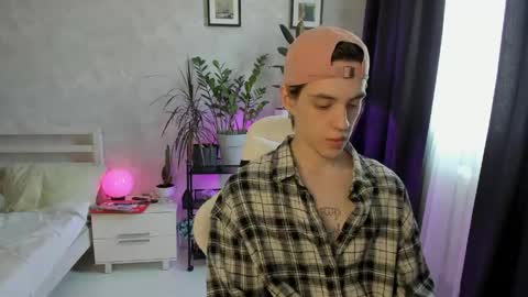 Snapshot of abslut chatting on 7, 5, 2026 Nick online show from 7, 5, 2026