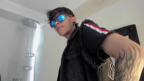 Acid Milo online show from 18, 12, 2024